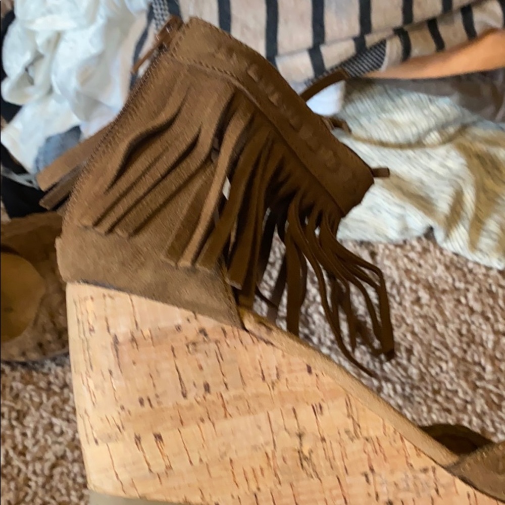 Wedges - Picture 2 of 4